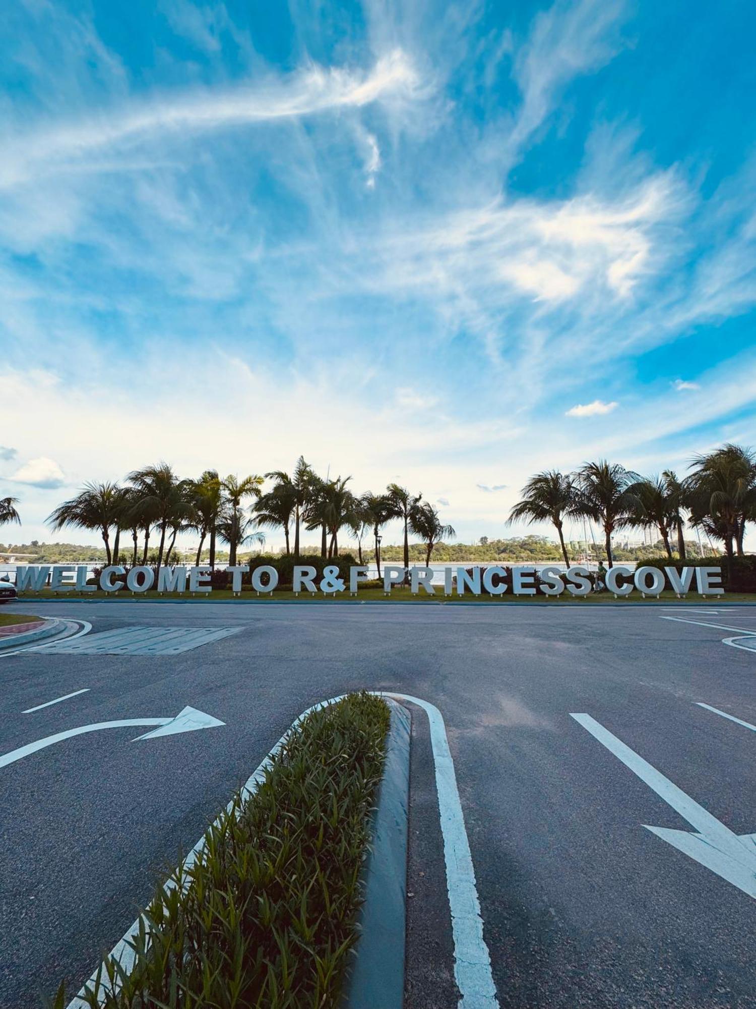 R&F Princess Cove By Homefort Suites Джохор Бахру Екстериор снимка